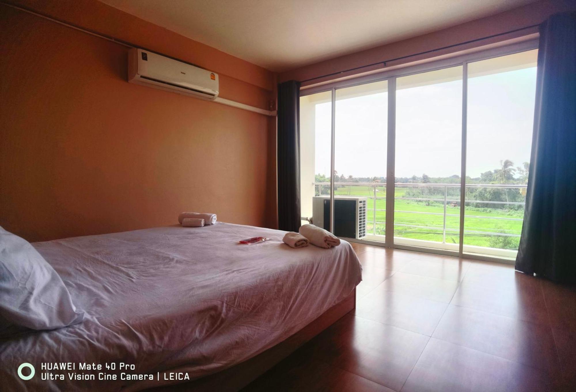 115 Townhouse Hotel Ban Khlong Krang Exterior photo