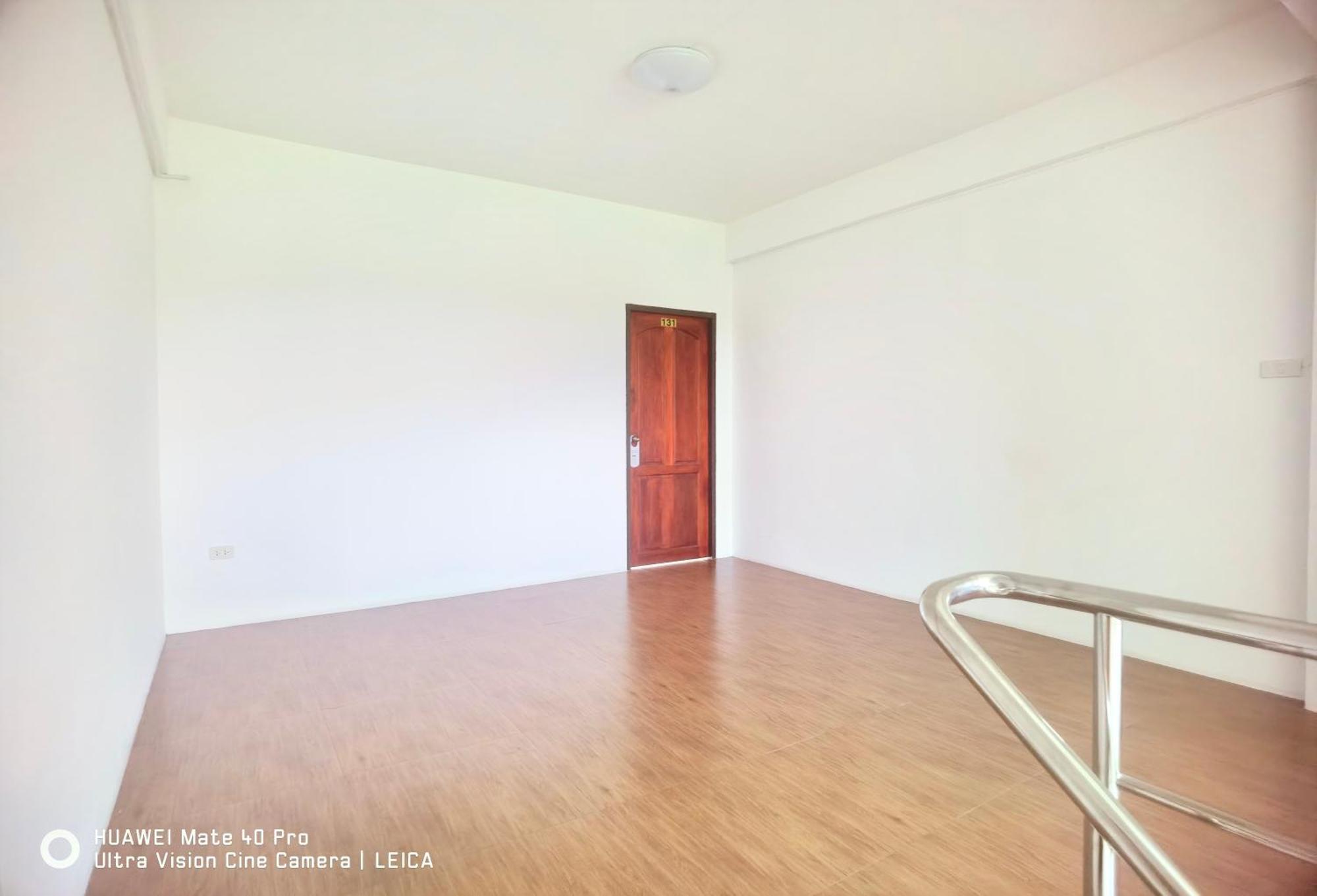 115 Townhouse Hotel Ban Khlong Krang Exterior photo