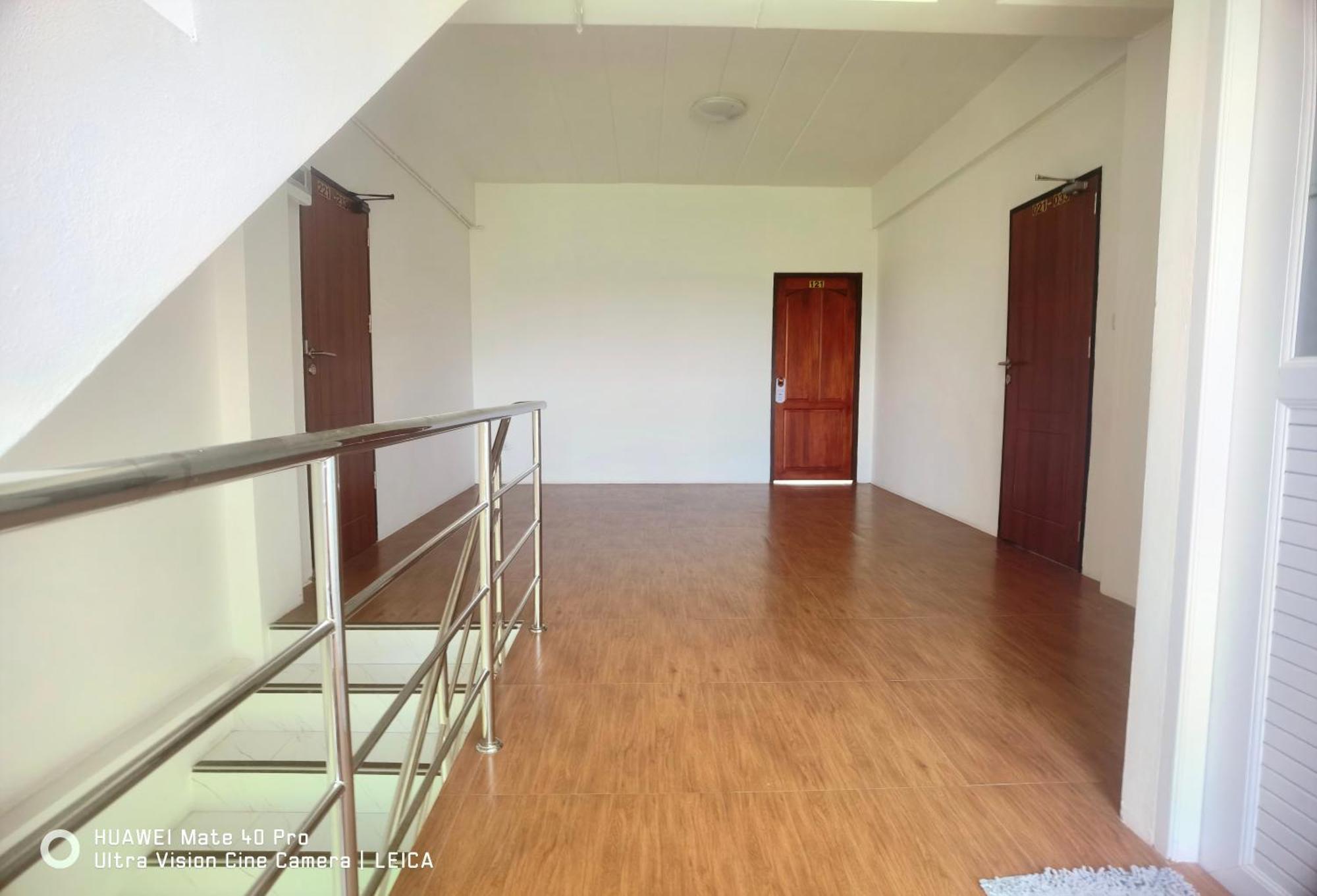 115 Townhouse Hotel Ban Khlong Krang Exterior photo