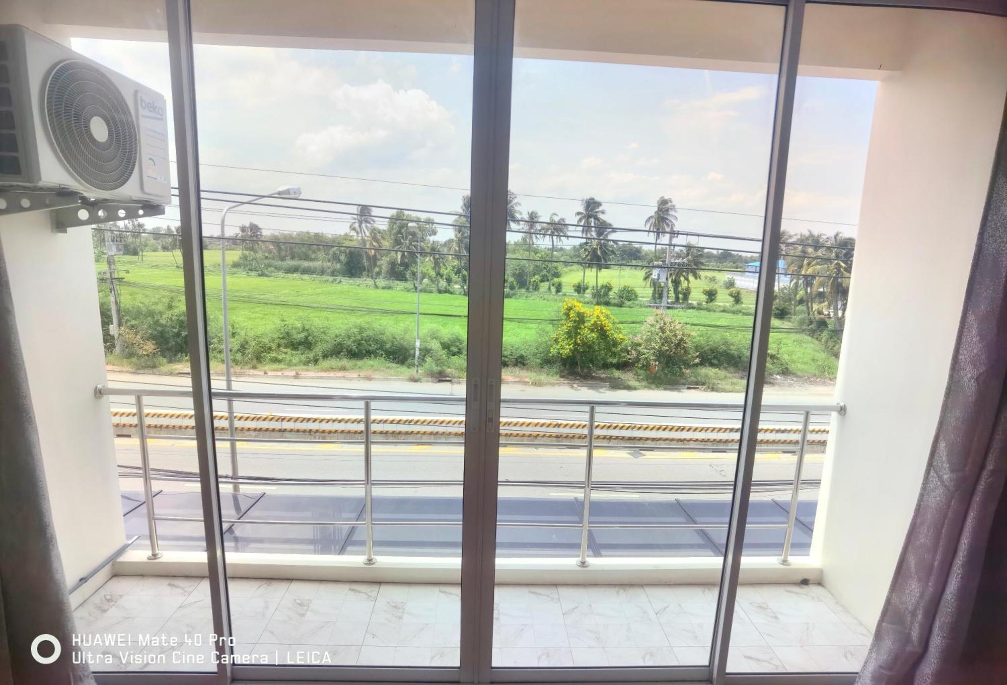 115 Townhouse Hotel Ban Khlong Krang Exterior photo