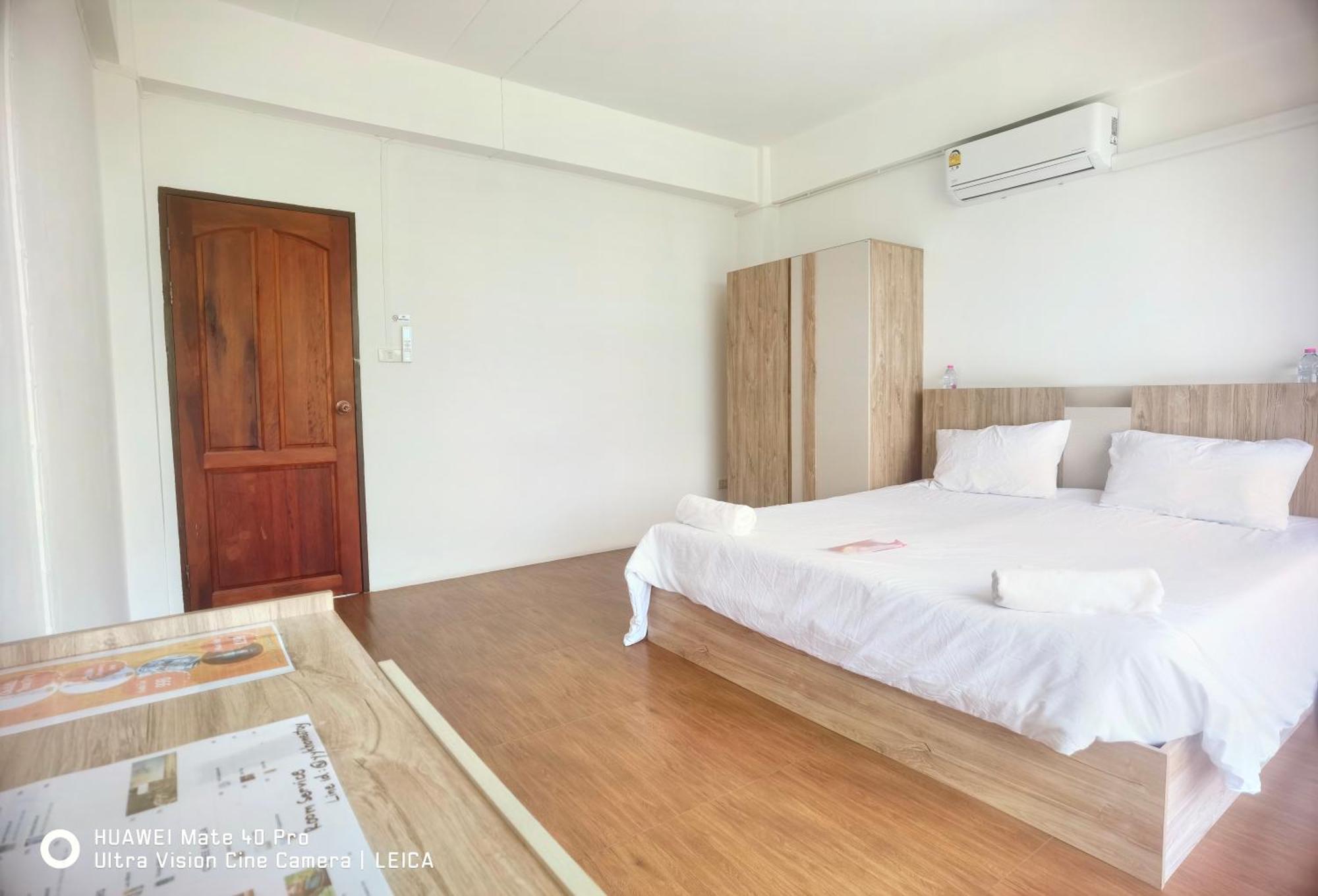 115 Townhouse Hotel Ban Khlong Krang Exterior photo