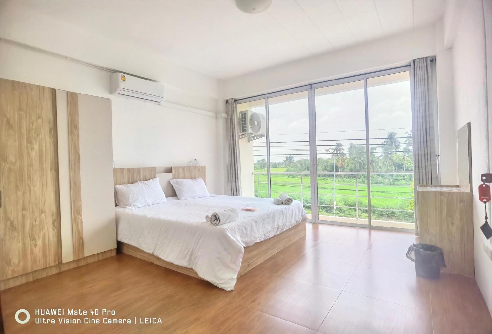 115 Townhouse Hotel Ban Khlong Krang Exterior photo